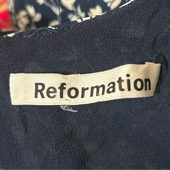 Not for sale  — Reformation Beesley Dress Navy White Floral Flutter Sleeve  Mini - Picture 12 of 14